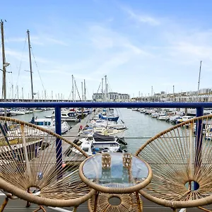  Holiday home Water At The Marina, Free Parking By My Getaways
